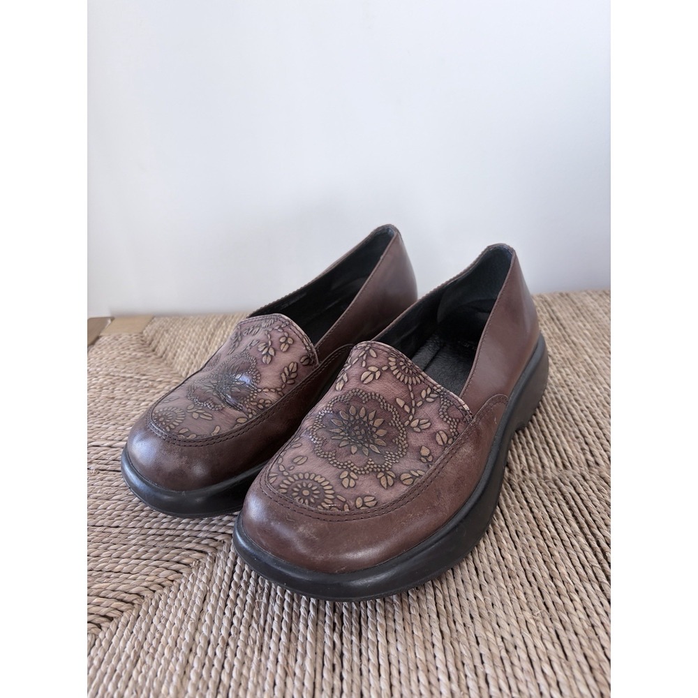 Dansko Women's Mandolin Embossed‎ Brown Clogs Loafers Embossed Sz 37 Us Sz 6